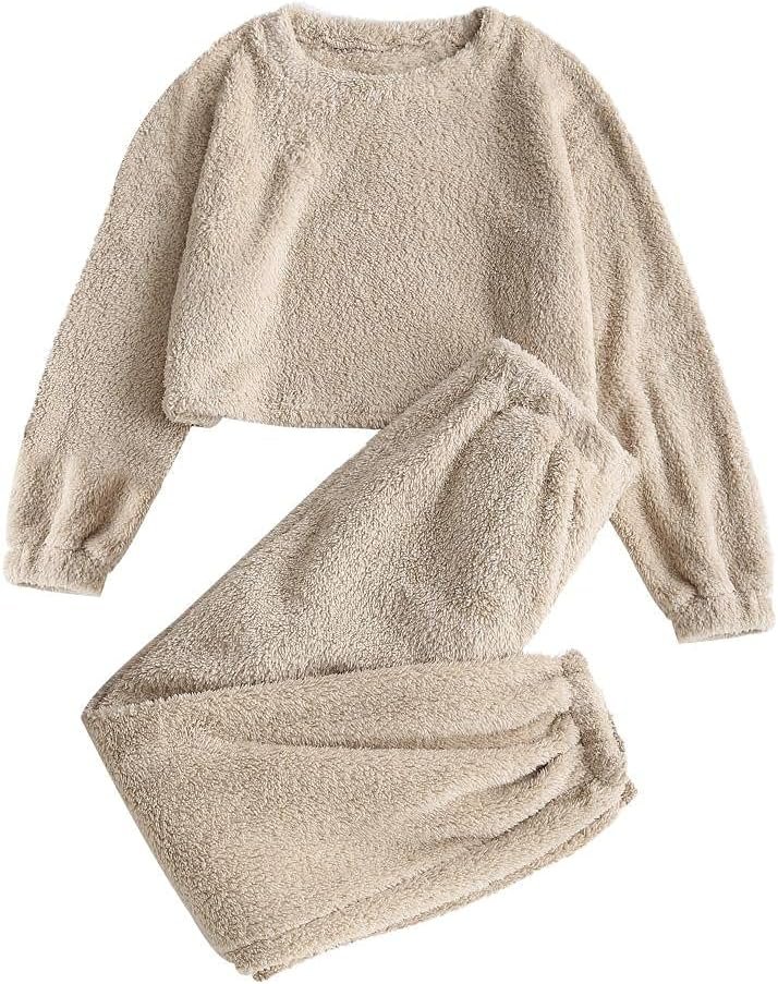 Women's Fuzzy Fleece Pullover and Pants Two Piece Pajama Set