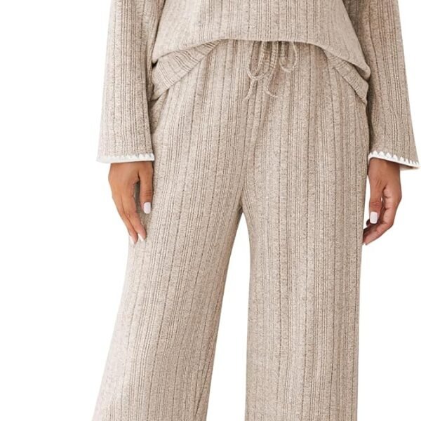Women's Ribbed Long Sleeve Fleece Pajama Set with Pockets